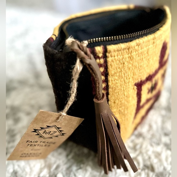 ‼️RARE‼️🎸MZ (fair trade) Textiles🎸🔥NWT🔥Golden Eagle Bag/Clutch